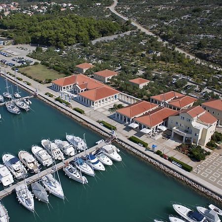Apartment Aci Marina Cres Eksteriør billede