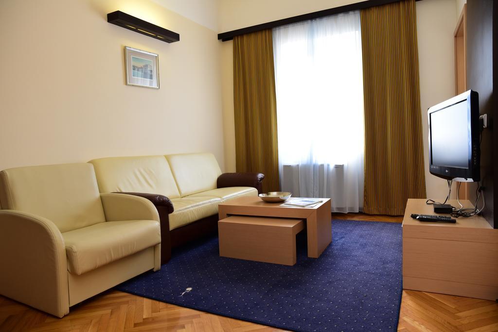 Apartment Aci Marina Cres Eksteriør billede