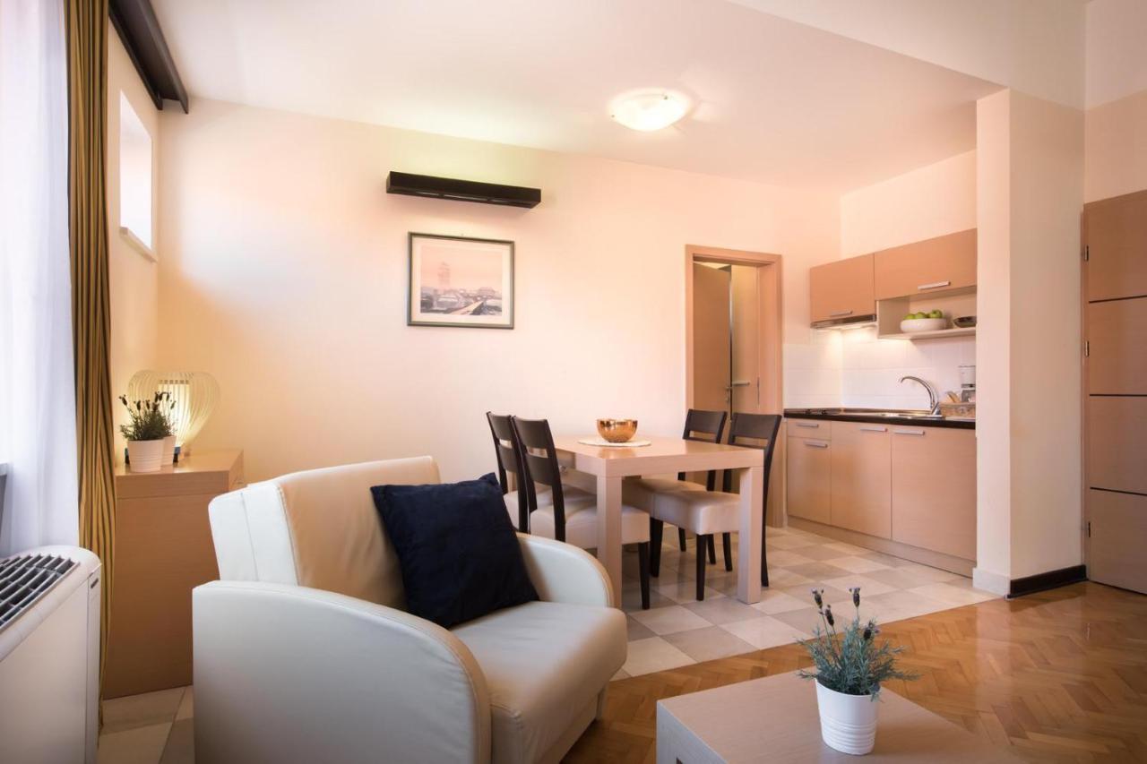 Apartment Aci Marina Cres Eksteriør billede
