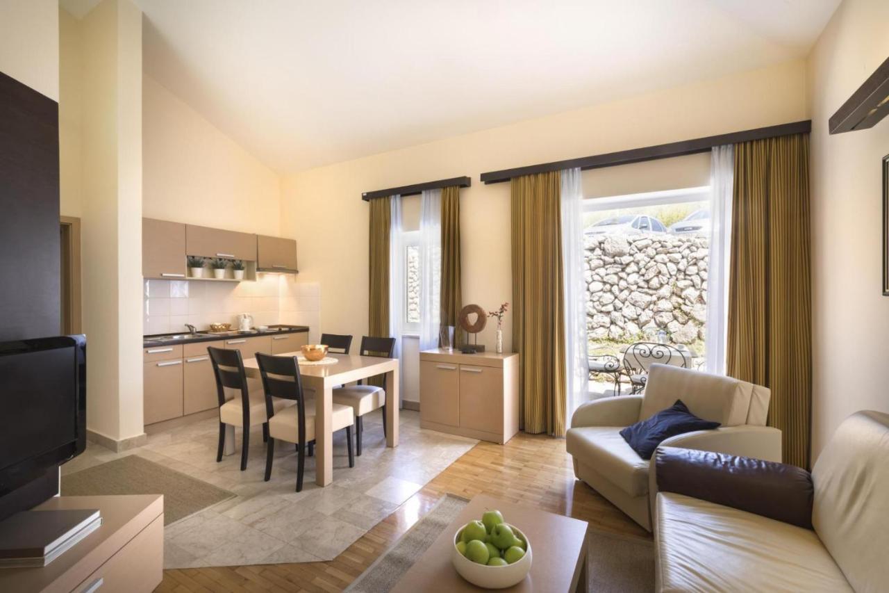 Apartment Aci Marina Cres Eksteriør billede